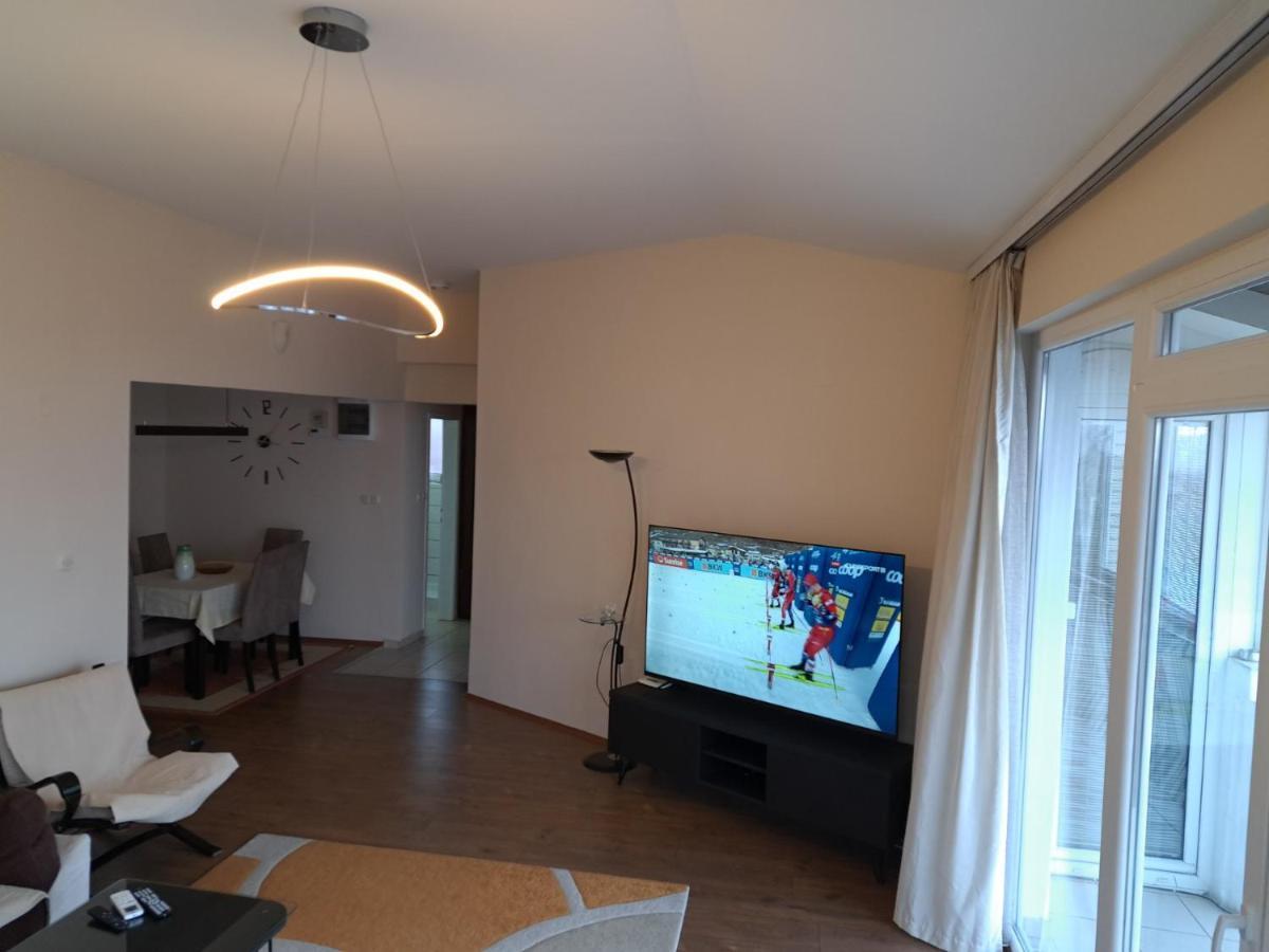 Apartamento Skopje Panorama Exterior foto